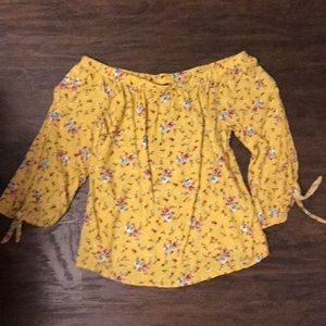 Off-The-Shoulder Peasant Top Yellow Flowered Sz M